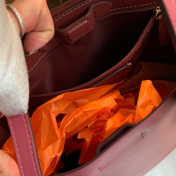 Authentic COACH 1941 refined calf leather double face magn closure Crosb/satchel - Picture 8 of 14